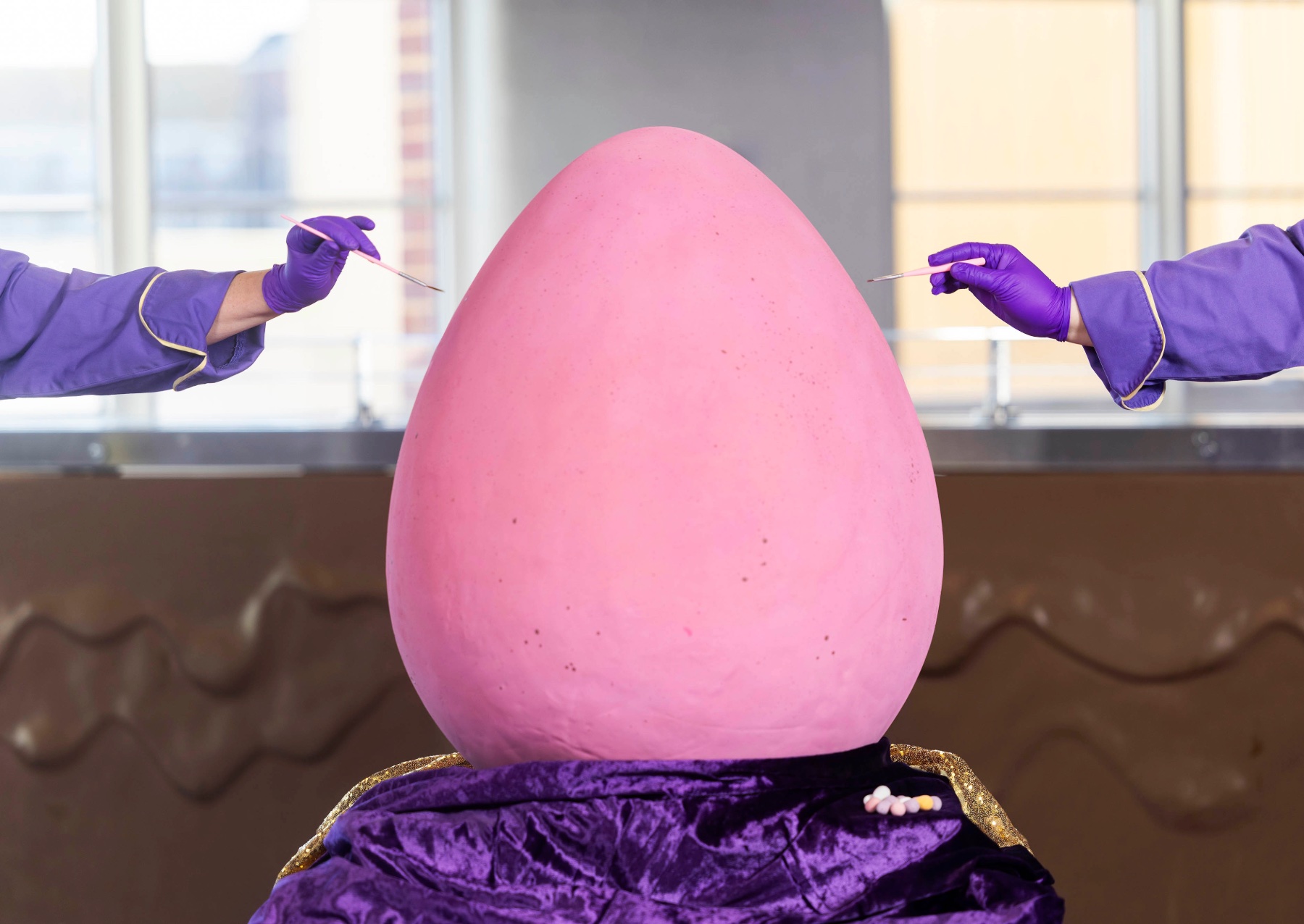 Around the Web: Of Elements, Eggs, and Escalators