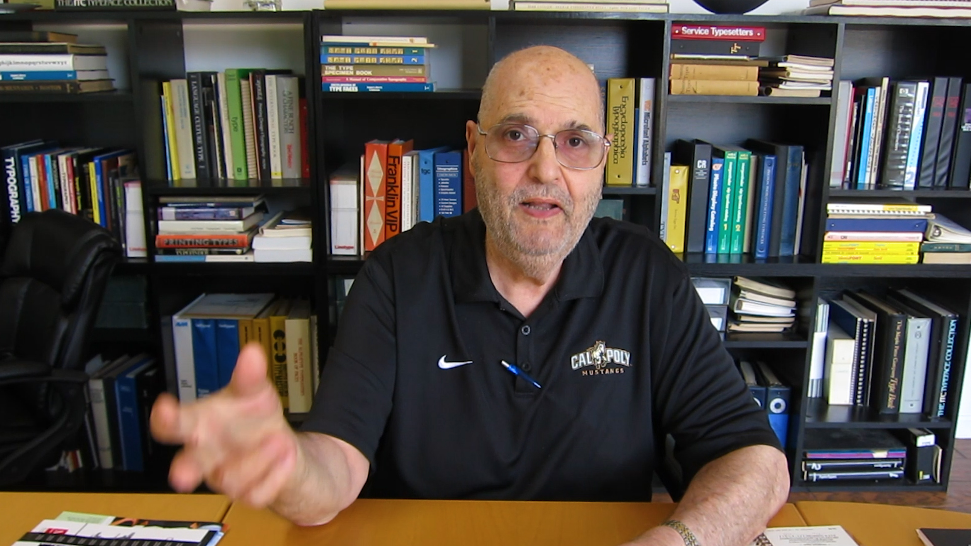 Video preview: Frank Has Some Cross Words for Arial